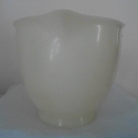 VTG Tupperware White Mix N Store 8 Cup 2 Quart Handled Batter Bowl #500-1 w/Lid - Picture 9 of 9